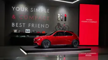 Mazda CX-3 大改款 2027 年登場！車格放大、PHEV 加入，轉子引擎再度回歸