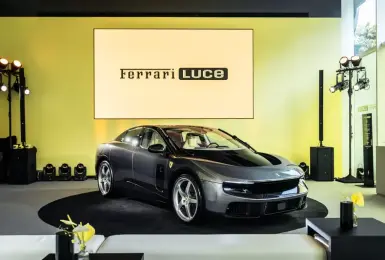 純電躍馬Ferrari Luce抵台 2608萬元起 零百2秒半 續航逾530公里