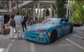 JAGUAR TYPE 01 驚喜現身輝達總部，執行長黃仁勳親自迎接 JAGUAR 團隊到訪