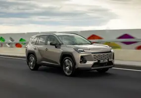 混合動力 SUV 為什麼突然變熱門？消費者用行動選出最務實答案