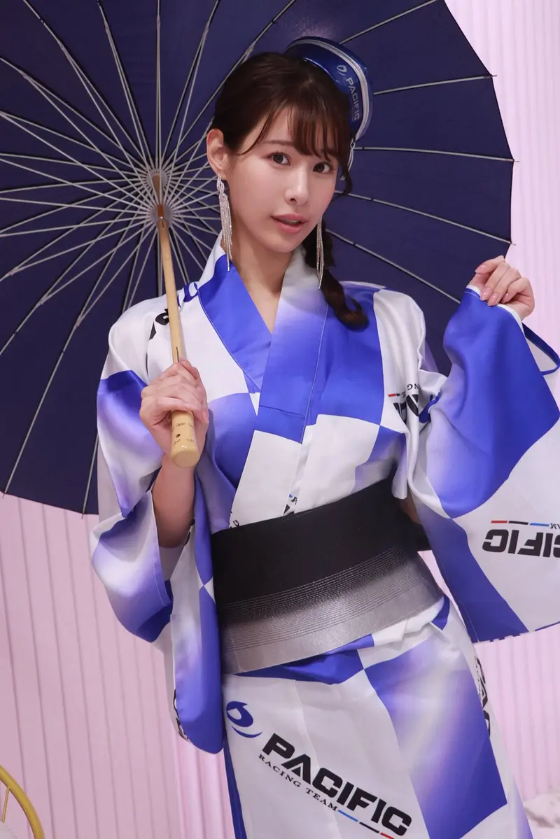 aoi_tani_