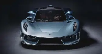 黑鳥超跑 4 小時完售！71 輛限量超跑全數被搶光，6.2L V8 手排成最大亮點