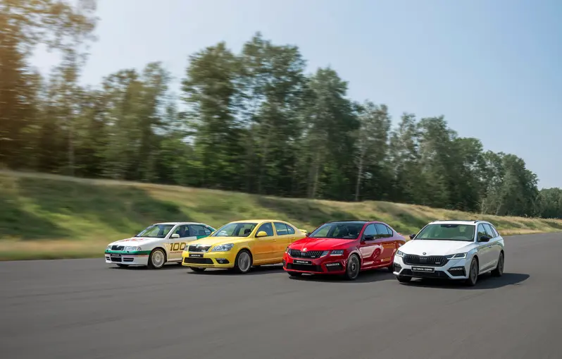 Skoda Octavia 歷經四個世代演進,持續以均衡駕馭表現、實用空間機能與鮮明產品特色,寫下跨越30年的車系傳奇。