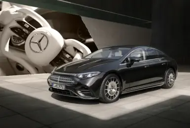 遲到了 但仍是歐洲車首創！《Mercedes-Benz EQS》線控方向盤年底開放歐洲選配