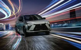 小改款Lexus NX 新增2.0油電車 油電系統升級 車內換上大螢幕