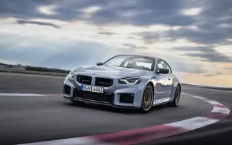 BMW M2 還沒玩完！傳新性能版本正在醞釀，M2 CS、CS xDrive 都有可能登場