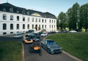 從世界首創到今日標準  全新 Mercedes-Benz S-Class 始終領先時代，豪華新章 9 月 11 日登台