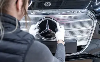 工資貴 假太多！《Mercedes-Benz》揚言關閉德國工廠