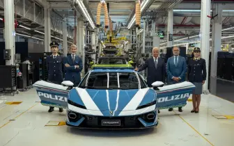 907匹Lamborghini Temerario變警車！義大利警方用它搶救生命