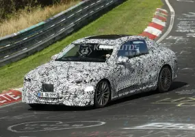 揮別圓潤造型！ 全新純電《Mercedes-Benz E-Class》擬提前上市 鞏固中大型純電房車市場
