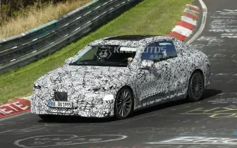 揮別圓潤造型！ 全新純電《Mercedes-Benz E-Class》擬提前上市 鞏固中大型純電房車市場