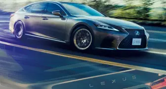 和泰同步更新！日規《Lexus LS》年式更新 強化避震器阻尼&車身架構 取消車尾廠徽