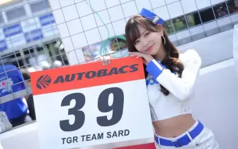 【國王車訊】車模美女收集 KOBELCO GIRLS 小湊美月