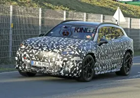 AMG的Model X Plaid！《Mercedes-AMG GT SUV》10月發表 破千匹馬力 對決Porsche Cayenne Electric