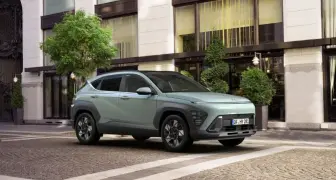 清庫存 售價新低！全新進口 Hyundai Kona hybrid 平均油耗25.3 km/L 接單價免百萬