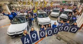 Volkswagen德國工廠80年 第4,900萬輛車在台灣