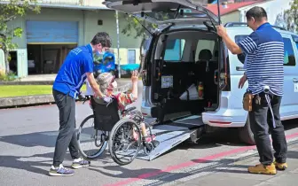 福斯商旅助年長者安心出遊！Caddy Maxi無障礙福祉車 打造一家人的旅行回憶