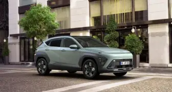 Hyundai Kona Hybrid重返台灣！99萬元起接單，最高油耗25.3km/L