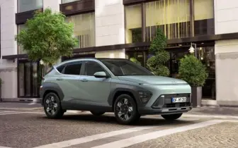 Hyundai Kona Hybrid重返台灣！99萬元起接單，最高油耗25.3km/L