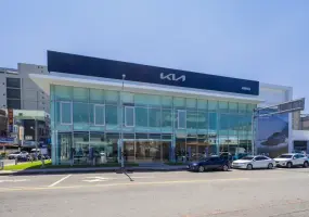 斥資近億元！Kia新莊3S展示服務中心盛大開幕 近千坪規模深耕新北溪北市場
