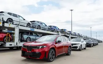 汎德10月2日發表！BMW iX3全球逾10萬訂單 工廠產線24小時連夜生產
