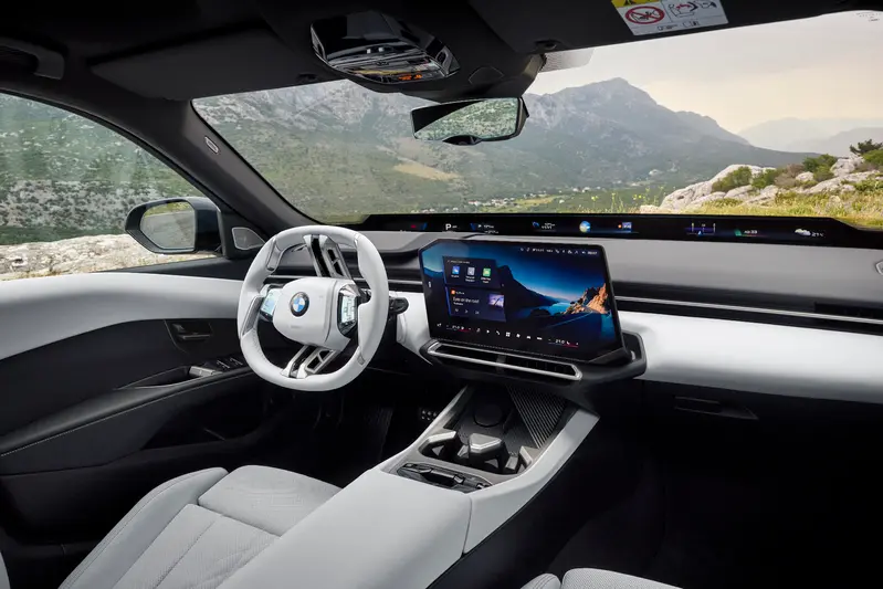 BMW G50 320