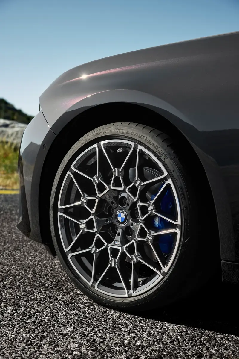 BMW G50 320