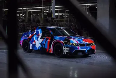 四馬達榨800匹！純電BMW M3褪去偽裝 明年發表 與直六M3共同販售