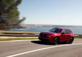 ALL-NEW MAZDA CX-5 領銜新年式車系陣容  駕乘體驗再進階 2027 年式 MAZDA3／CX-30 自 10 月 8 日起進駐全台展示中心