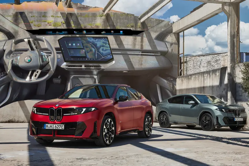 iX4 50 xDrive(右)與 iX4 M60 xDrive,以下同。