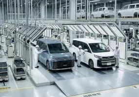 Toyota Noah、Voxy台灣製造回銷日本！國瑞汽車接下大單，創台灣整車出口新紀錄