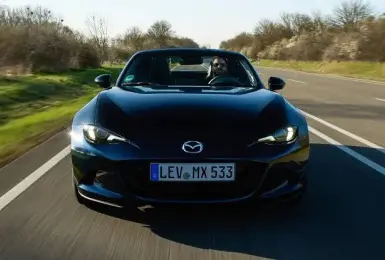 Mazda MX-5竟是美國低里程車款！一年只跑約8,100公里，車主都留著假日開？