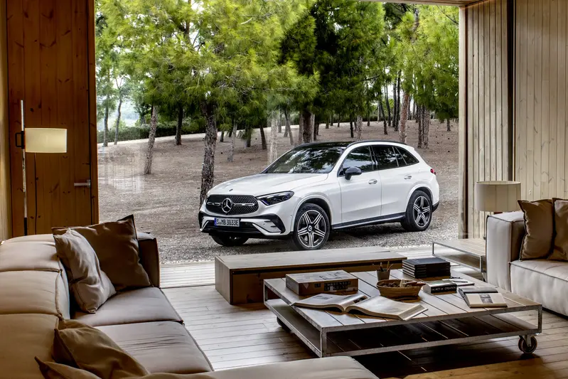 ▲建立在 TNCAP 與 Euro NCAP 雙五星安全認證的基礎上,全新年式 GLC / GLC Coupé 星耀版展現兼具理性防護與感性質感的豪華休旅氣勢。
