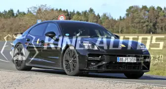 因應7期法規｜《Porsche Panamera》迅速小改款 無偽裝現身 內外觀同步精修