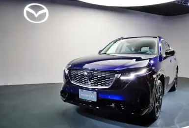 Mazda 自研純電休旅再曝光！鎖定 Tesla Model Y，上市時程可能延至 2029 年
