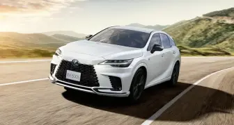 Lexus RX 新年式悄悄上架！油電旗艦升級後輪轉向，售價最高調漲 4.5 萬元