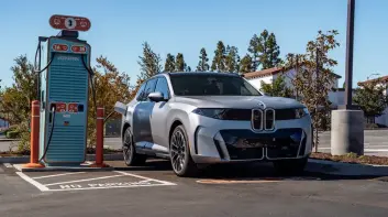 汎德明年導入！《BMW iX5 60 xDrive》充電夭壽快 台灣僅少數充電站可完整支援