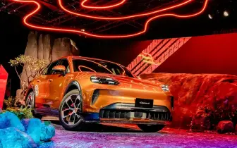 對標BMW iX5｜純電《Porsche Cayenne Electric》398萬元起！Turbo馬力破千匹 零百2.5秒