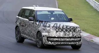 包緊緊卻是微整容！？小改款《Range Rover》紐柏林測試車暗藏玄機