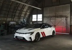 300匹渦輪搭配六速手排！Nissan Sentra Spec-V概念車滿載GT-R血統重返性能房車舞台