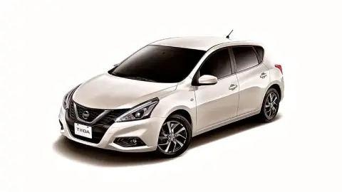 Nissan Tiida 5D Nissan Tiida 5D