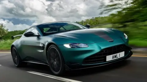 Aston Martin Vantage Aston Martin Vantage