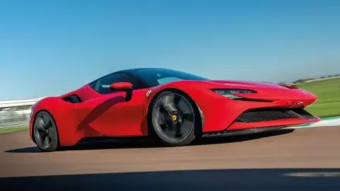 Ferrari SF90