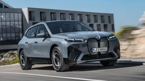 BMW iX